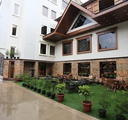 Hotel Ch2 Srīnagar Exteriér fotografie